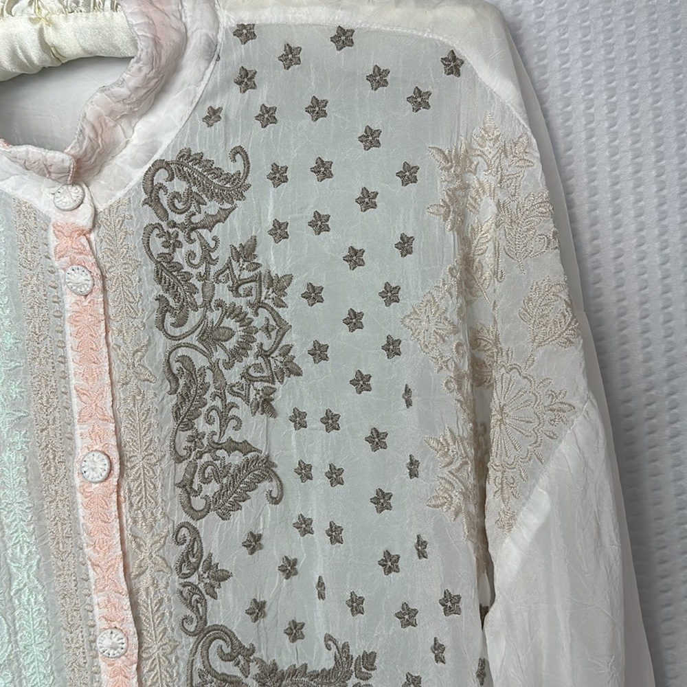 Johnny Was Embroidered Blouse - Picture 11 of 13